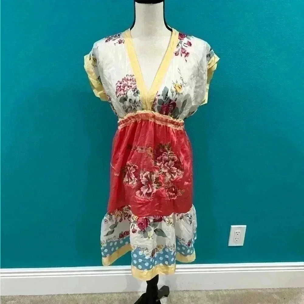 Johnny was silk floral flower embroidery babydoll dress in size xs
